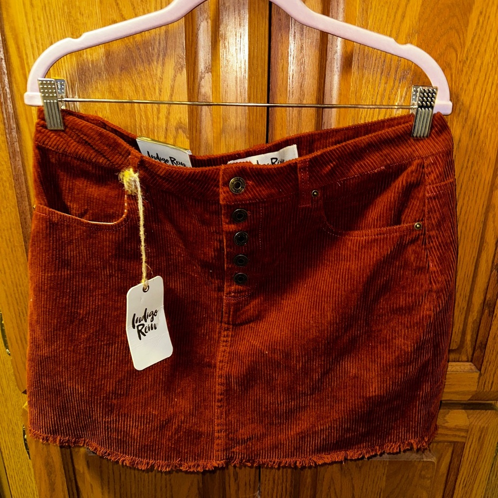Corduroy skirt